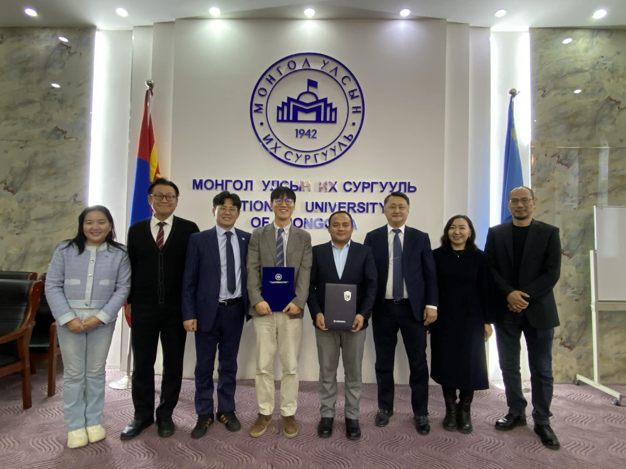 Чанвон Үндэсний Их Сургуультай тэнхим хоорондын хамтын ажиллагааны санамж бичиг байгууллаа